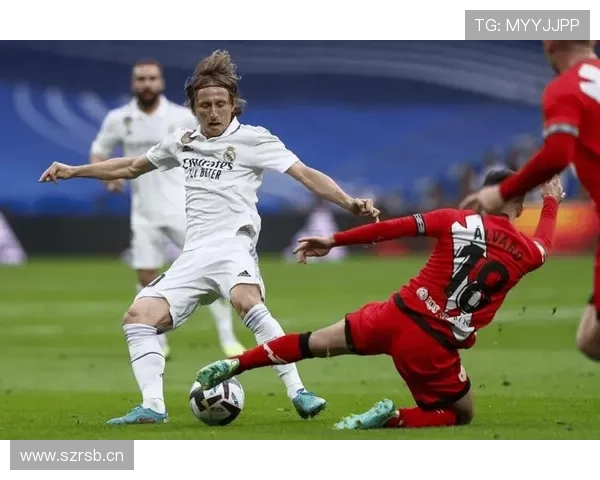 皇马欧冠争冠压力上升：球队近期表现波动，稳定性面临考验